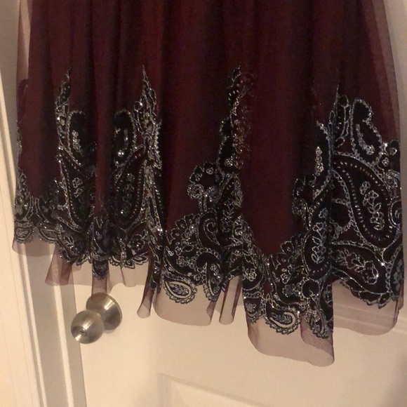 Dress - Picture 3 of 4